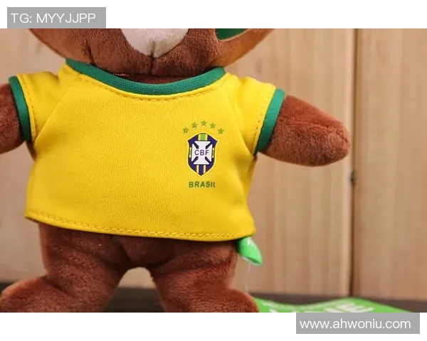 足球明星公仔系列：让你把心仪球星带回家，感受比赛的激情与魅力